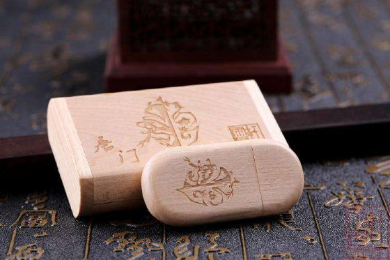 Wooden USB U Disk U816