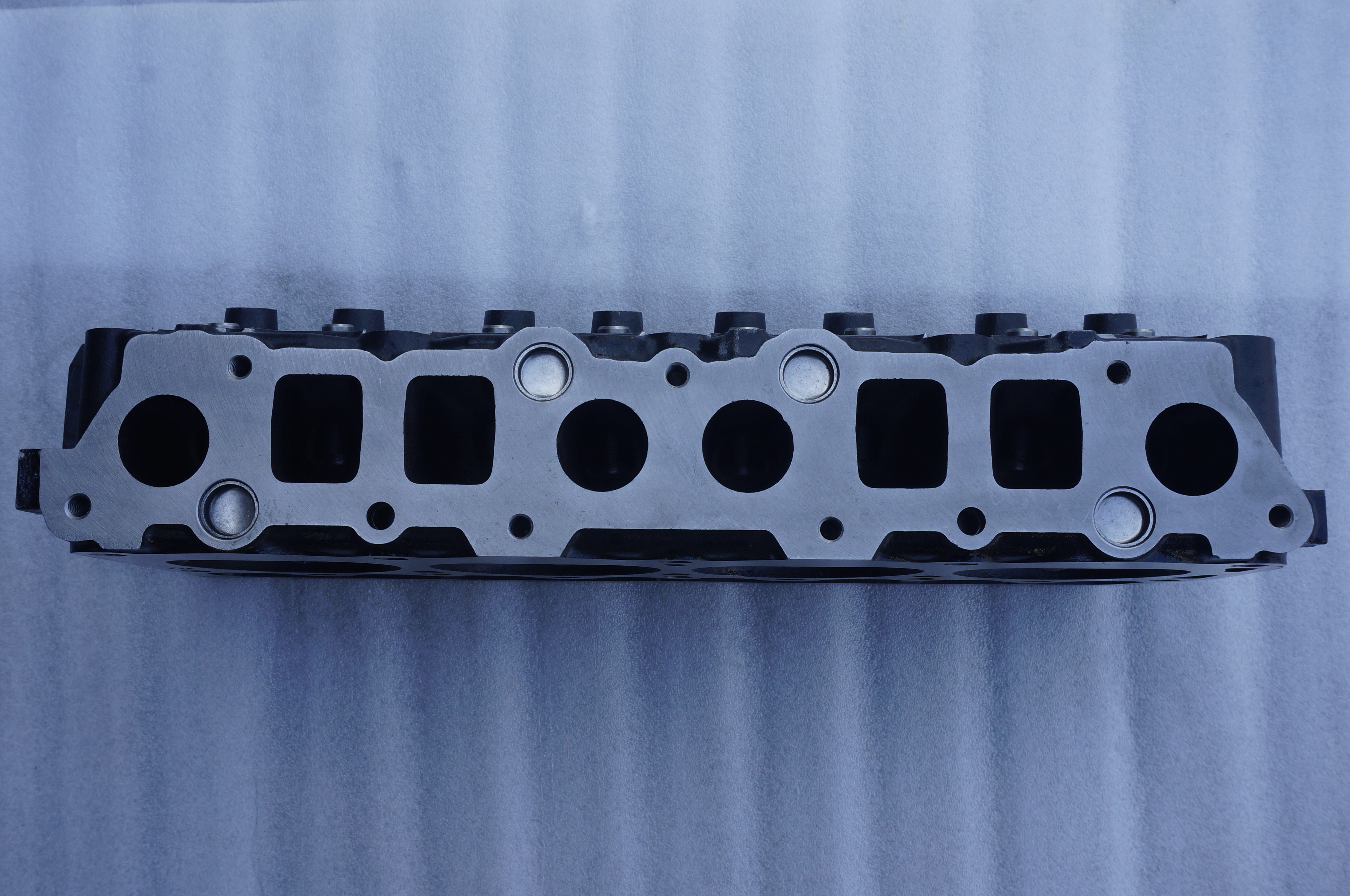 Chrysler 498 Cylinder Head With High Quality
